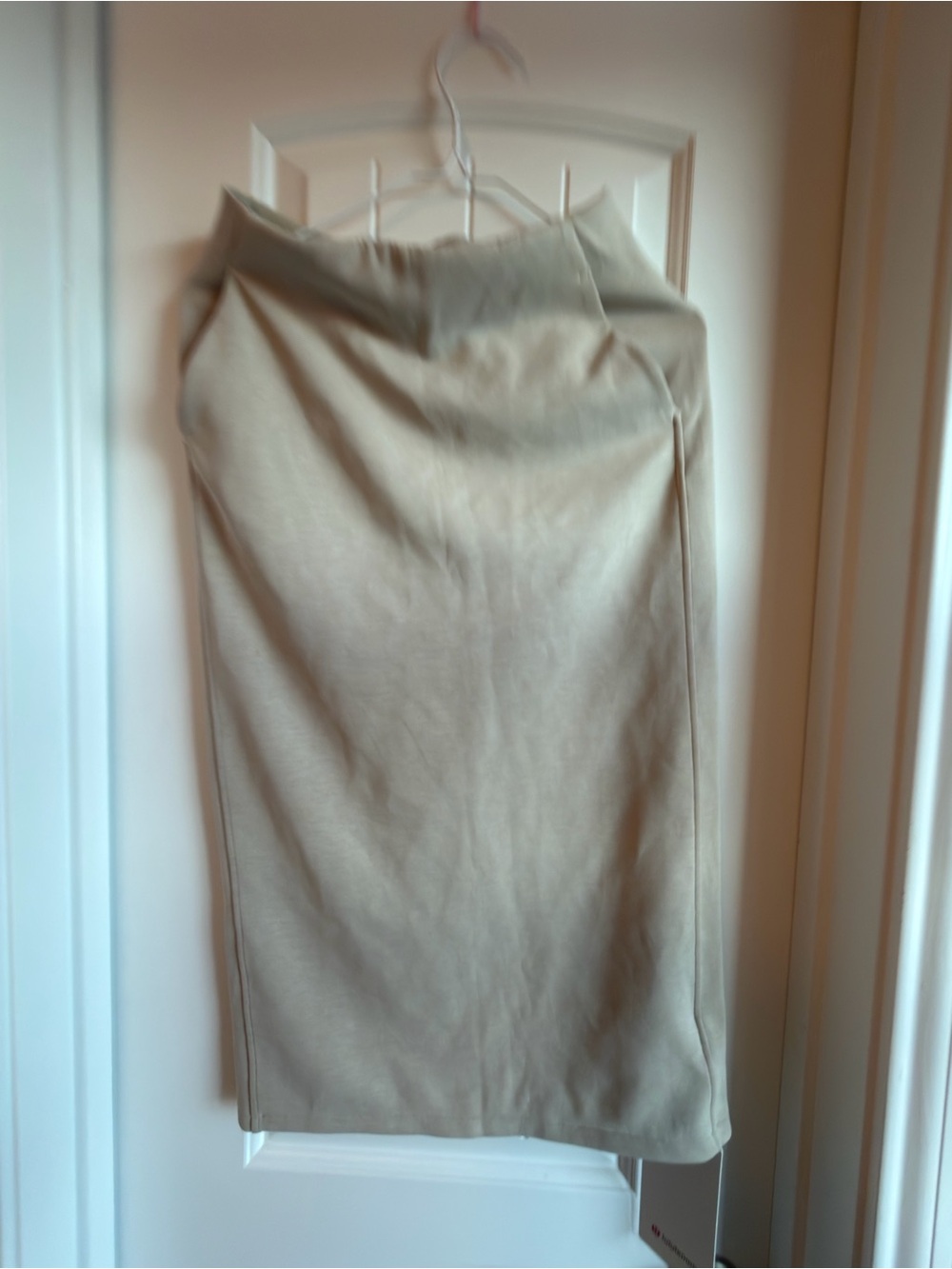 lululemon Softstreme High-Rise
Midi Skirt